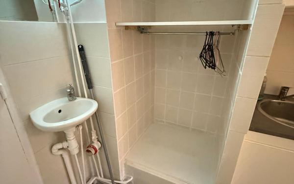 Appartement à louer    1 pièce • 10,39 m2 Paris 16