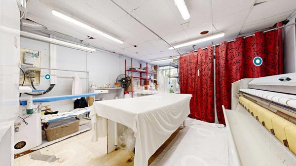 NICE - RIQUIER : LOCAL COMMERCIAL - MURS COMMERCIAUX DE