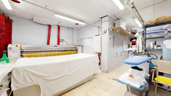 NICE - RIQUIER : LOCAL COMMERCIAL - MURS COMMERCIAUX DE