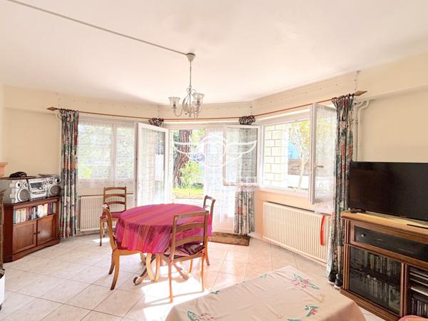 Maison d'architecte à Pontaillac avec plages et commerces à pied