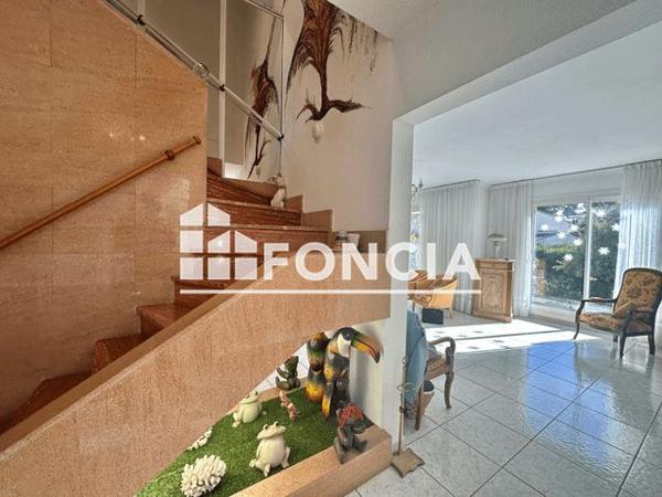 À vendre Maison 5 pièces 163 m² - Marseille 13009