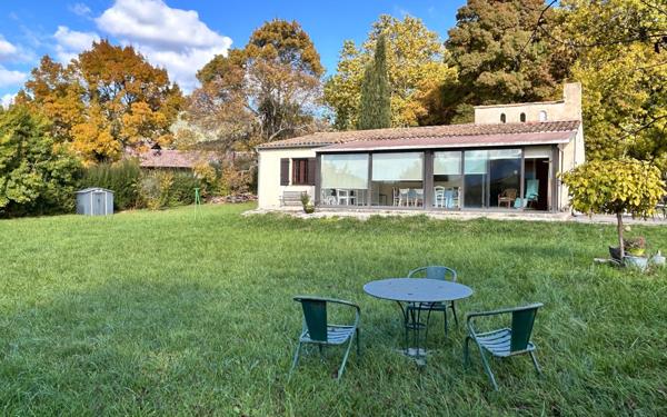 Maison à vendre    4 pièces •  Montbrun-les-Bains