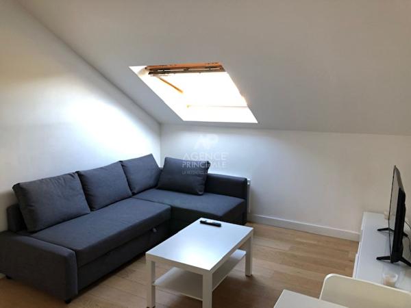 Appartement meublé 2 pièce(s) 33 m² - 15 minutes RER A Loyer 980 €/mois charges comprises **  - Référence  18331