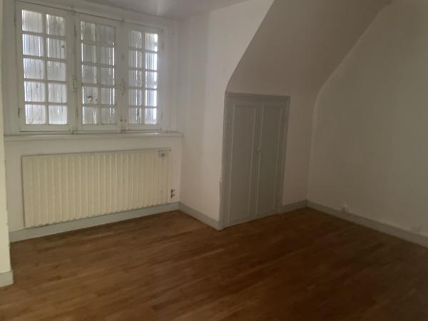 MORLAIX PROCHE COMMODITES