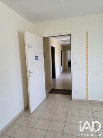 Location maison 1 pièce 20 m² Charmoy