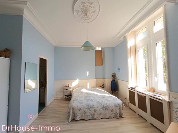 Château à vendre 23 pièces de 693 m²