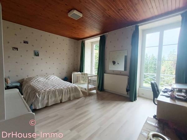 Château à vendre 23 pièces de 693 m²