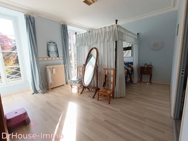 Château à vendre 23 pièces de 693 m²