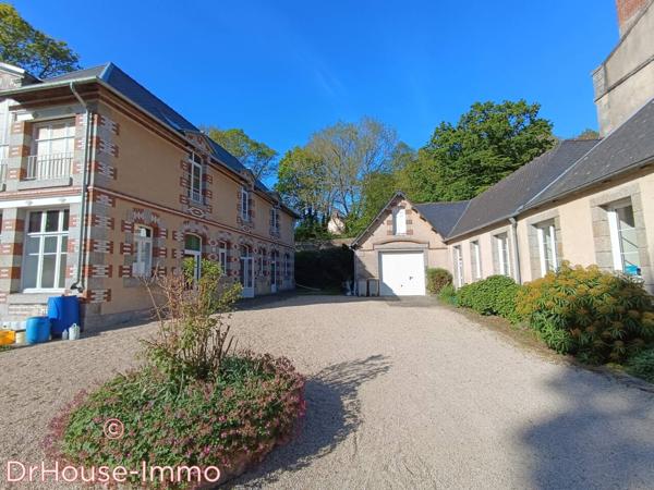 Château à vendre 23 pièces de 693 m²