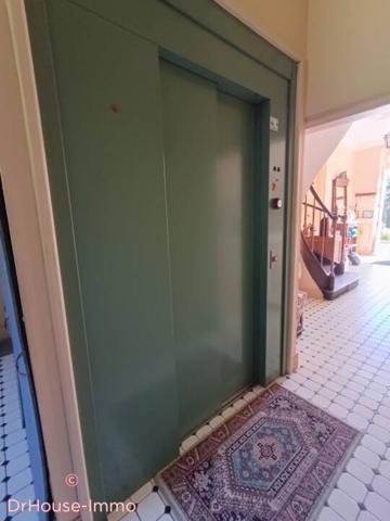Château à vendre 23 pièces de 693 m²