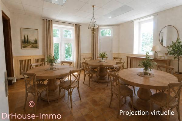 Château à vendre 23 pièces de 693 m²