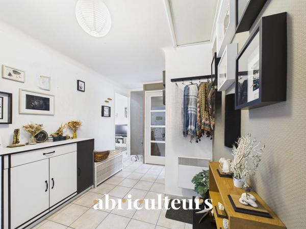 Grand appartement-maison de 90 m2 en vente dans le centre bourg Pont st Martin (44860)
