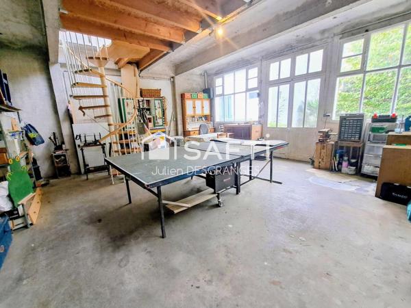 PARTICULIER TOURANGEAU PROCHE DES HALLES AVEC GARAGE ET ATELIER D'ARTS