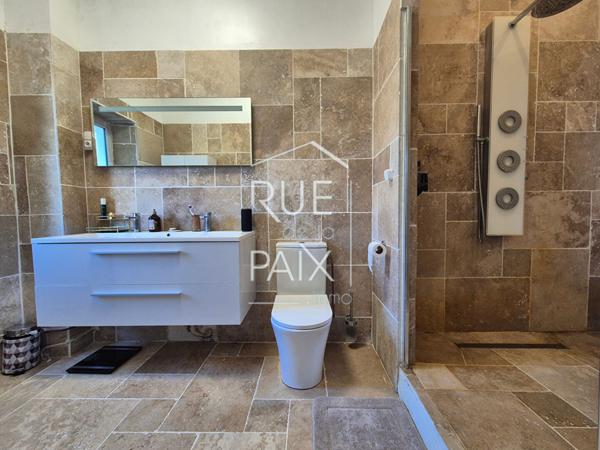 86200 LOUDUN Maison Loudun 8 pièce(s) 196 m2