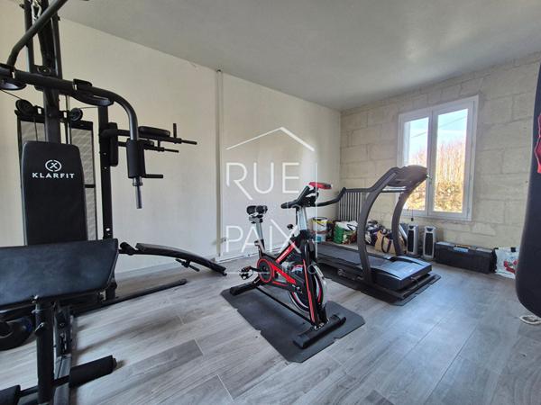 86200 LOUDUN Maison Loudun 8 pièce(s) 196 m2