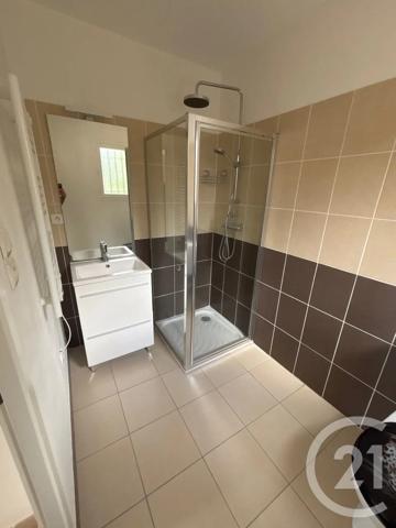 Maison à vendre  5 pièces - 90 m 2   BRIGNOLES  - 83