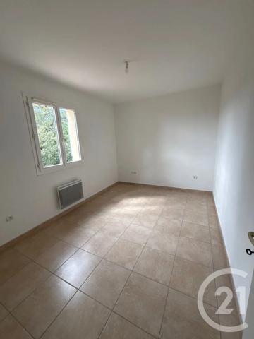 Maison à vendre  5 pièces - 90 m 2   BRIGNOLES  - 83