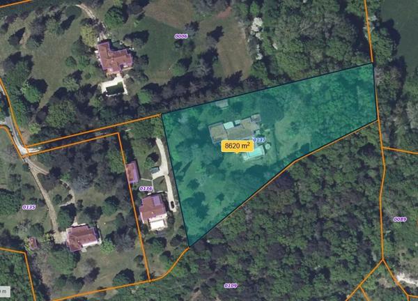 Vente                                                      Maison
                        
                     10 pièces                                         à Lalinde