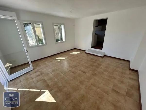 Appartement à louer 2 pièces 44.63m² Sanary-sur-Mer (83110)