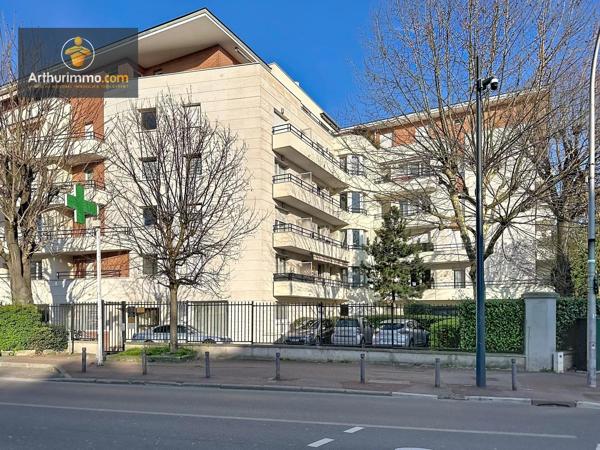 Vente                                                      Appartement
                        
                     4 pièces                      85 m2                     à Eaubonne