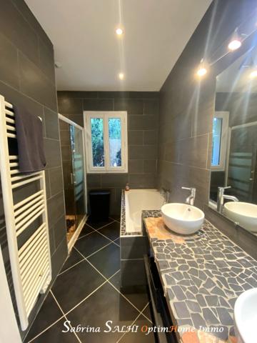 Maison 3 chambres, plain pied sur terrain de 800m2 Romanèche 71570