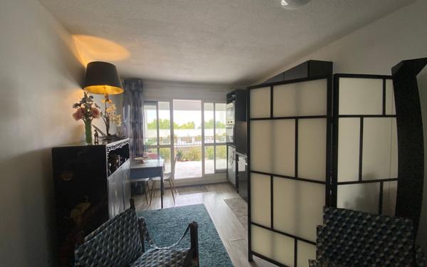 Appartement à vendre    3 pièces • 54 m2 Bordeaux