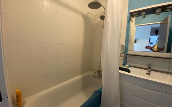 Appartement à vendre    3 pièces • 54 m2 Bordeaux