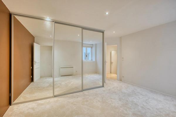 Magnifique appartement en plein centre mais calme!