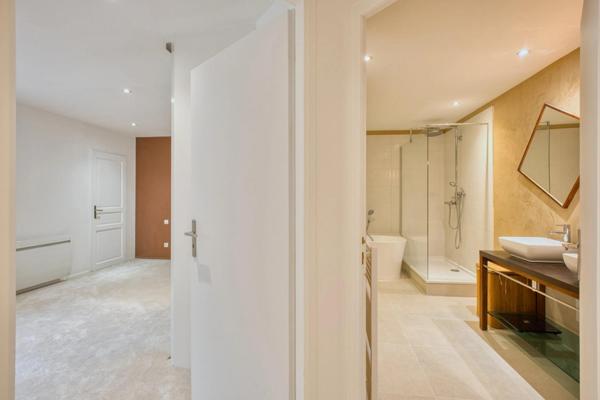 Magnifique appartement en plein centre mais calme!