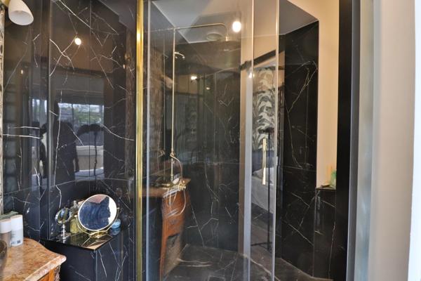 Appartement à vendre 6 pièces  (92)