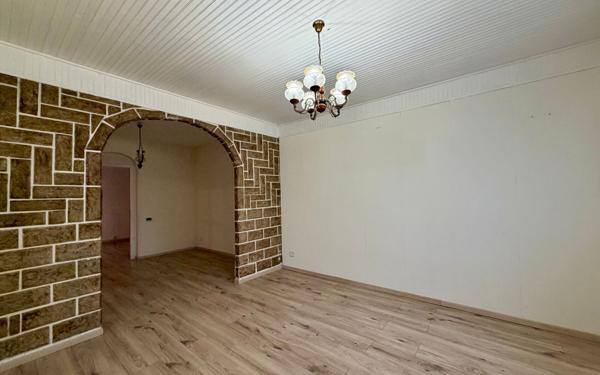 Maison à vendre    2 pièces •  Chauny