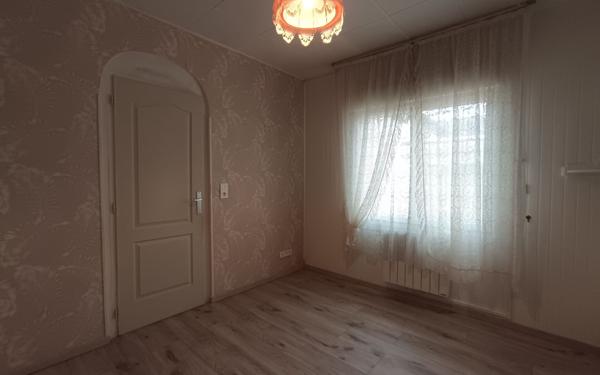 Maison à vendre    2 pièces •  Chauny