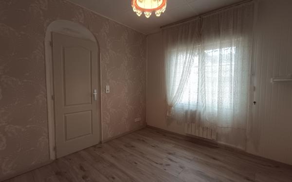 Maison à vendre    2 pièces •  Chauny