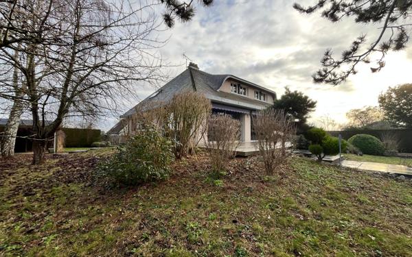 Maison à vendre    7 pièces •  Écos