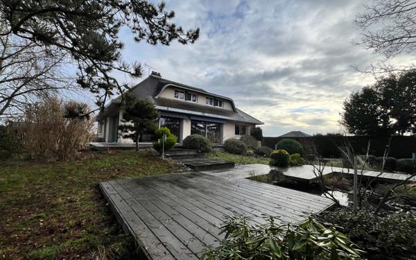 Maison à vendre    7 pièces •  Écos