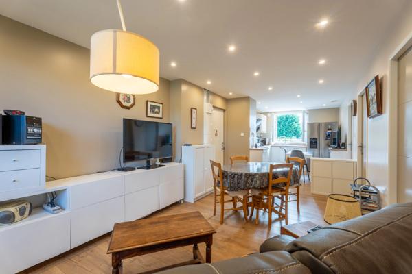 Appartement T3 de 53m2 avec cave et parking à Heyrieux.