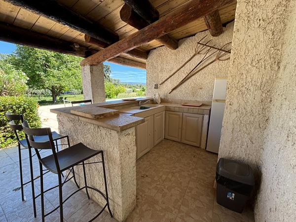 MAISON MEUBLÉE 146M² ISLE SUR LA SORGUE AVEC PISCINE ET GARAGE