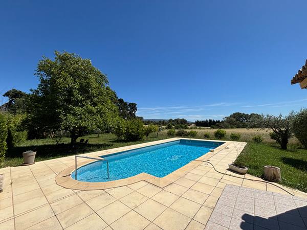 MAISON MEUBLÉE 146M² ISLE SUR LA SORGUE AVEC PISCINE ET GARAGE