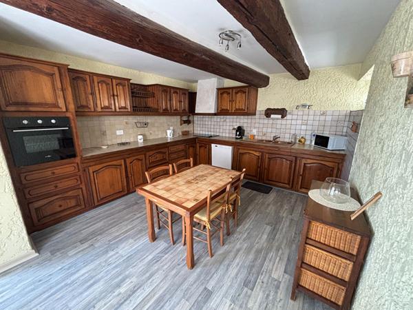 MAISON MEUBLÉE 146M² ISLE SUR LA SORGUE AVEC PISCINE ET GARAGE