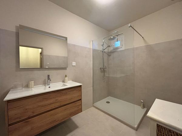 MAISON MEUBLÉE 146M² ISLE SUR LA SORGUE AVEC PISCINE ET GARAGE
