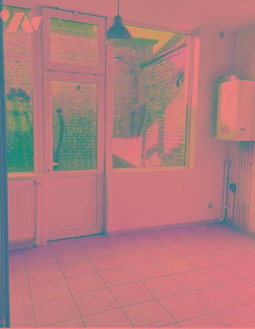 TOURCOIG CENTRE VILLE.
Semi-bourgeoise 125 M².
4 chambres et grande salle de bains