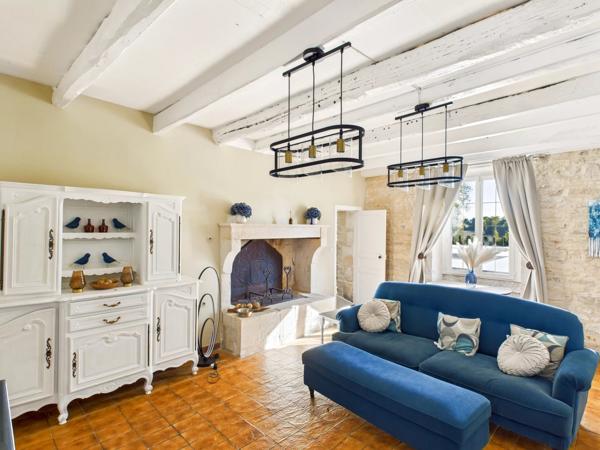Superbe maison de campagne avec piscine, beaucoup d'espace et un potentiel de revenus