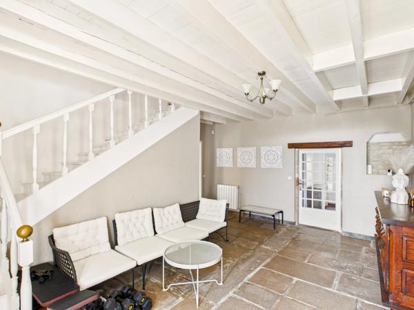 Superbe maison de campagne avec piscine, beaucoup d'espace et un potentiel de revenus