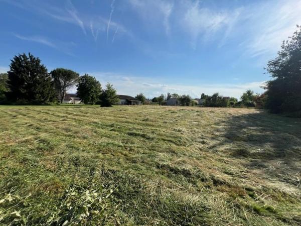 Terrain 2491m2 dans St Gaudens
