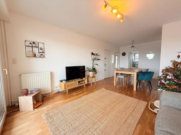 Superbe appartement de 114 m² , 5 chambres, Square des Anciennes Provinces, Angers