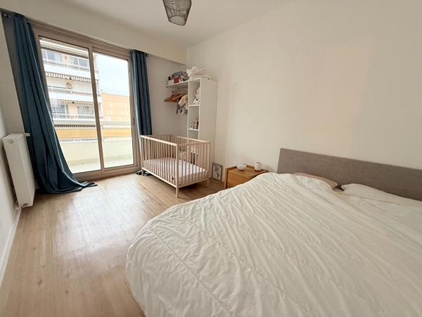 Superbe appartement de 114 m² , 5 chambres, Square des Anciennes Provinces, Angers