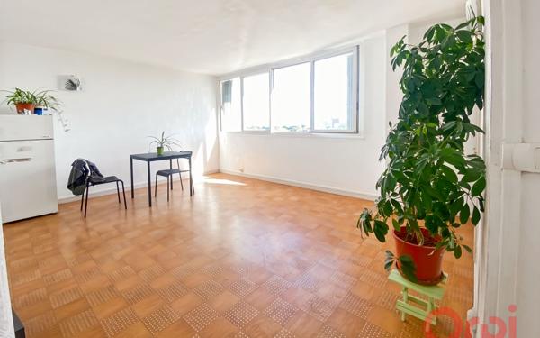 Appartement à vendre    3 pièces • 52 m2 Saint-Denis