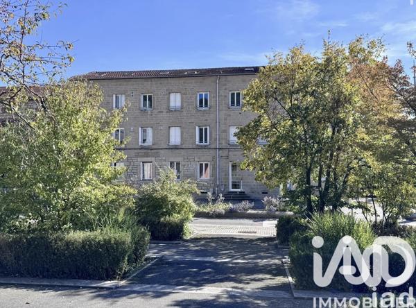 Immeuble à vendre 678 m² Le Chambon-Feugerolles