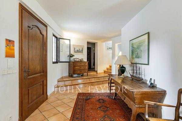 Mougins – propriété d'exception au cœur d'un domaine privé d'un hectare