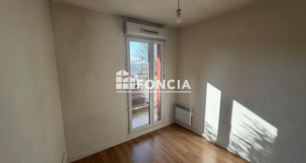 Location Appartement 4 pièces 78.76 m² - Corbeil-essonnes 91100